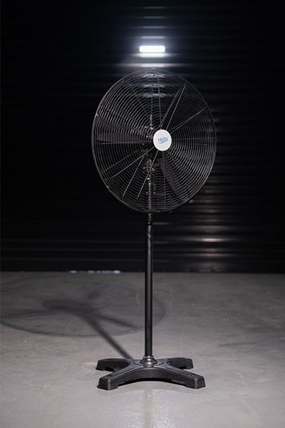 Hims HEF-A750 210W 30 inç Siyah Alüminyum 3 Kanatlı Sanayi Tipi Ayaklı Vantilatör - Thumbnail