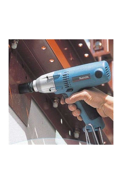 Makita - Makita 6953 Darbeli Somun Sıkma Makinesi Makita 6953 Darbeli Somun Sıkma Makinesi - Thumbnail