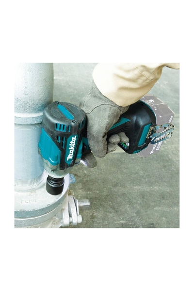 Makita - Makita DTW300RTJ 18V 5Ah Li-ion Akülü Darbeli Somun Sıkma Makita DTW300RTJ 18V 5Ah Li-ion Akülü Darbeli Somun Sıkma - Thumbnail