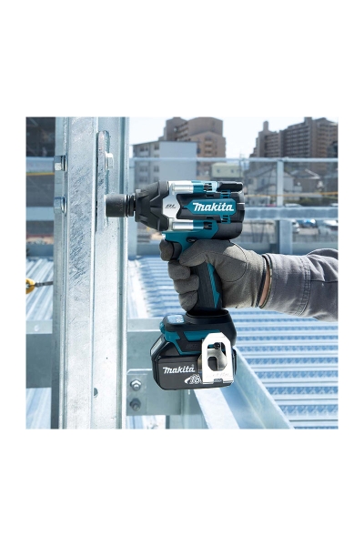 Makita - Makita DTW700RTJ 18V 5Ah Li-ion Akülü Darbeli Somun Sıkma Makita DTW700RTJ 18V 5Ah Li-ion Akülü Darbeli Somun Sıkma - Thumbnail