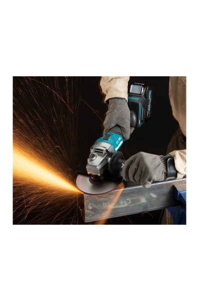 Makita GA007GM201 XGT 40V 4Ah Li-ion 115mm Akülü Taşlama - Thumbnail