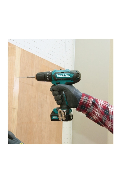 Makita - Makita HP331DWAE 10.8V Li Akülü Darbeli Matkap Vidalama Makita HP331DWAE 10.8V Li Akülü Darbeli Matkap Vidalama - Thumbnail