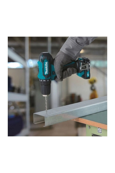 Makita - Makita HP333DWAE 12V 2Ah Li-ion Akülü Darbeli Matkap Vidalama Makita HP333DWAE 12V 2Ah Li-ion Akülü Darbeli Matkap Vidalama - Thumbnail