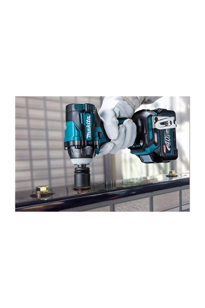 Makita - Makita TW007GM201 XGT 40V 4Ah Li-ion Akülü Darbeli Somun Sıkma Makita TW007GM201 XGT 40V 4Ah Li-ion Akülü Darbeli Somun Sıkma - Thumbnail