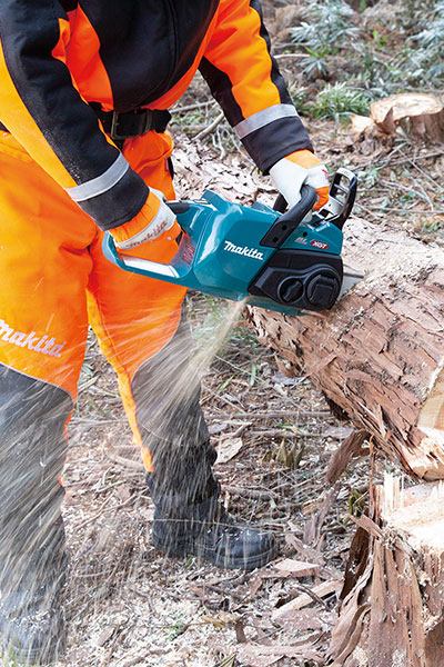 Makita UC023GZ 40cm 40V Akülü Ağaç Kesme Motoru - Thumbnail